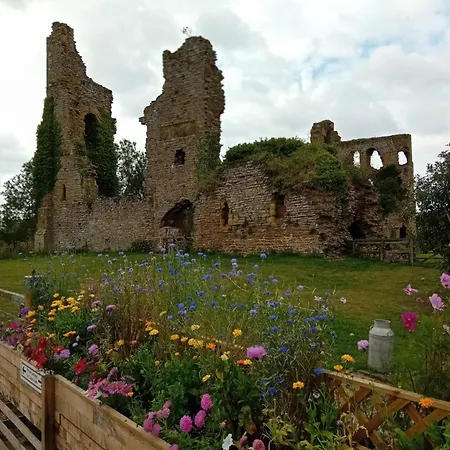 Castle Court *