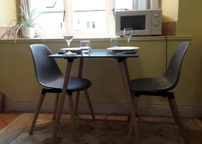 Castle Court Apartment