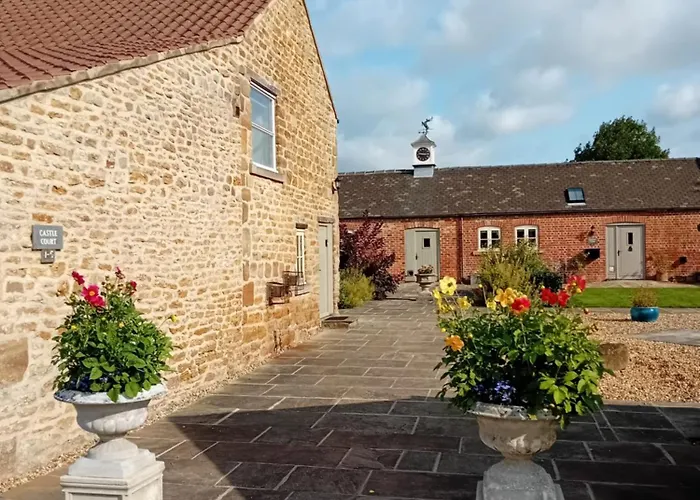 Apartment Castle Court York